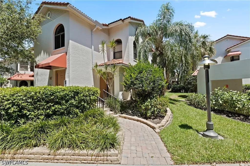 595 Serendipity Drive Naples FL 34108