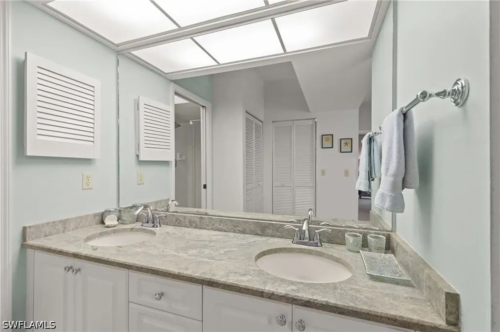 595 Serendipity Drive Naples FL 34108