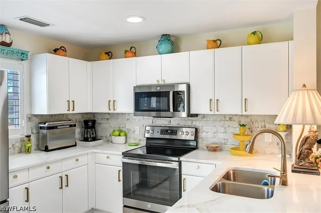 4500 Botanical Place Circle Naples FL 34112