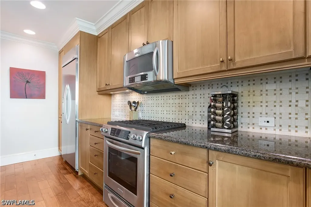 9123 Strada Place Naples FL 34108
