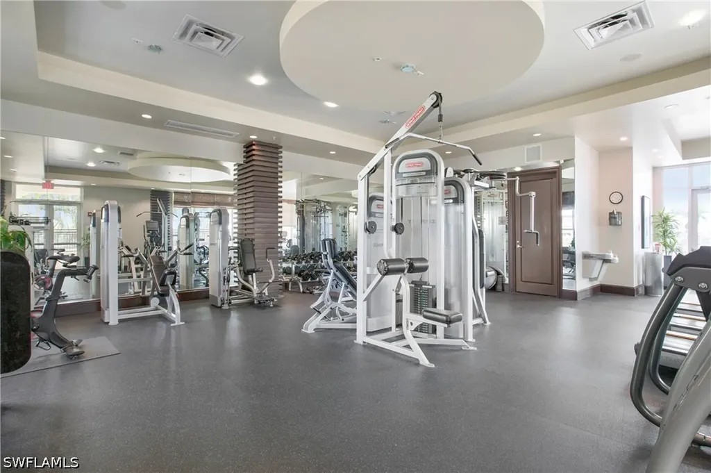 9123 Strada Place Naples FL 34108