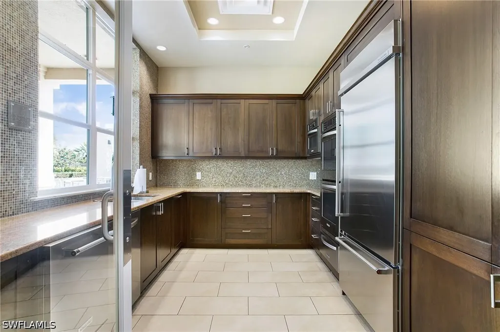 9123 Strada Place Naples FL 34108