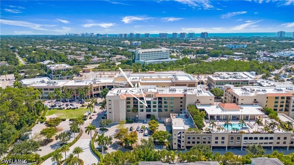 9123 Strada Place Naples FL 34108