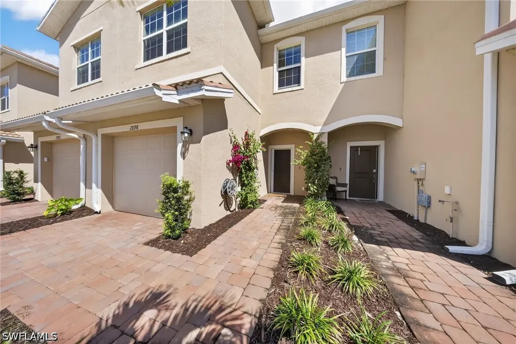 2898 Blossom Way Naples FL 34120