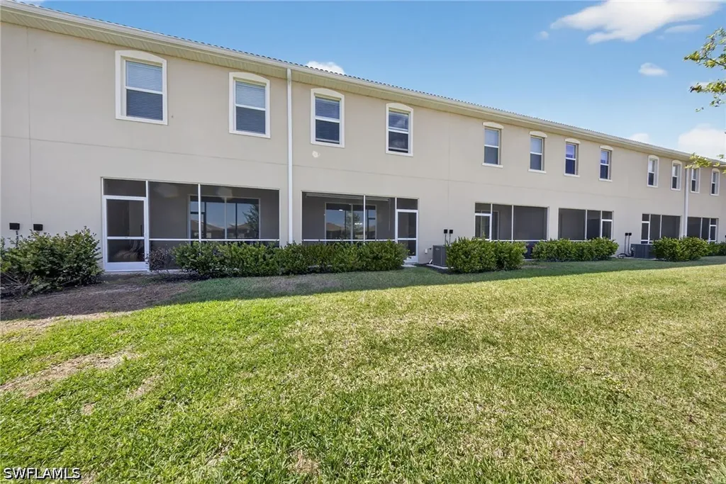2898 Blossom Way Naples FL 34120