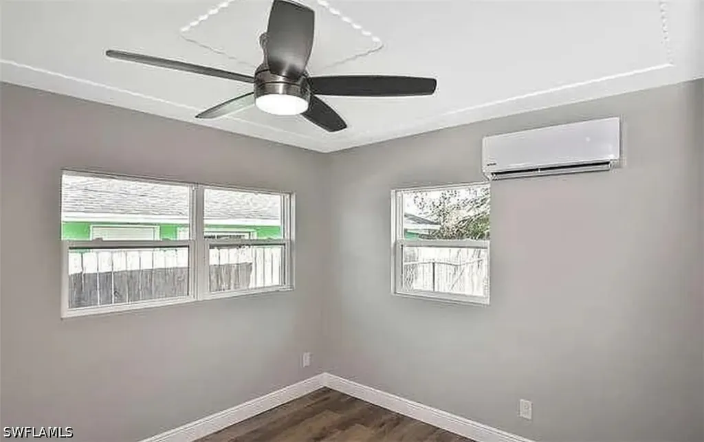 5457 9th Avenue Fort Myers FL 33907