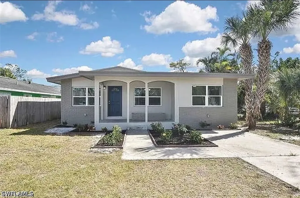 5457 9th Avenue Fort Myers FL 33907