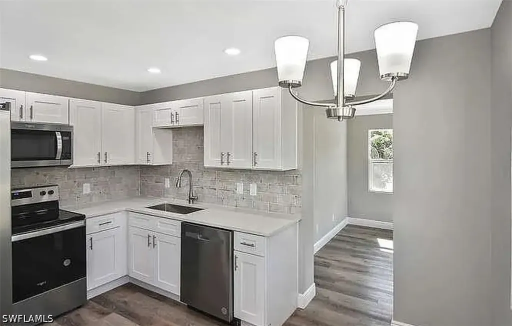 5457 9th Avenue Fort Myers FL 33907