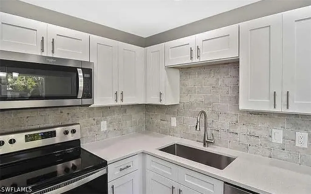 5457 9th Avenue Fort Myers FL 33907