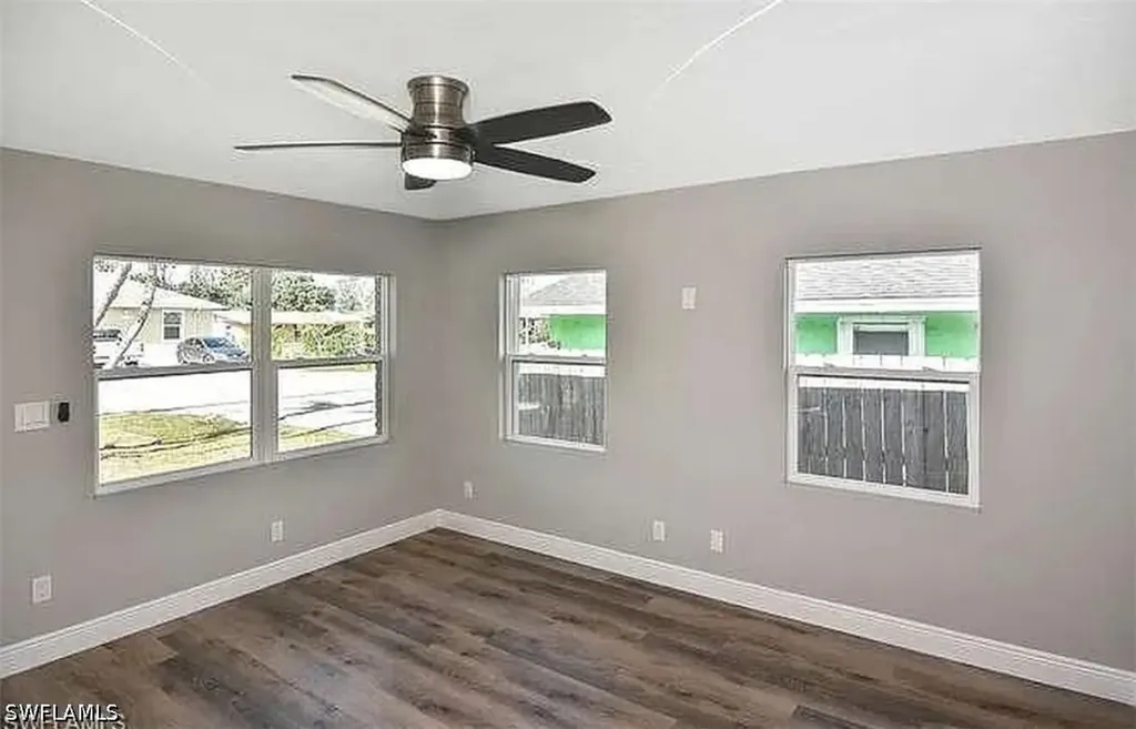 5457 9th Avenue Fort Myers FL 33907