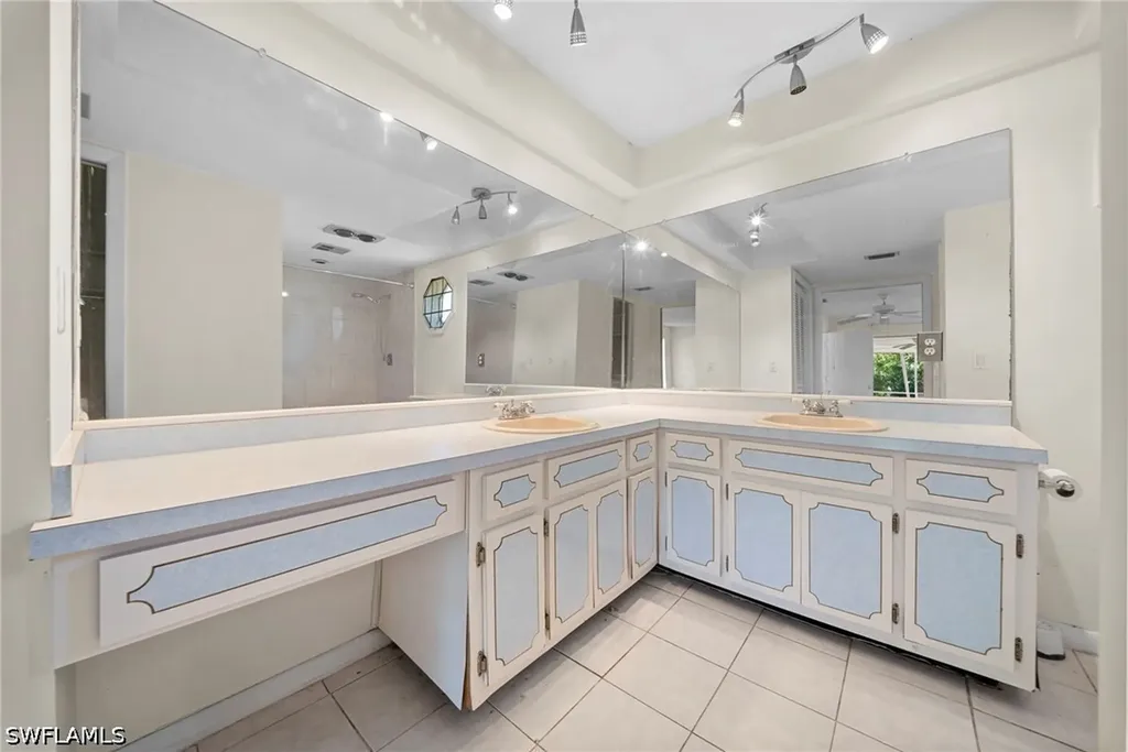 219 SE 46th Terrace Cape Coral FL 33904