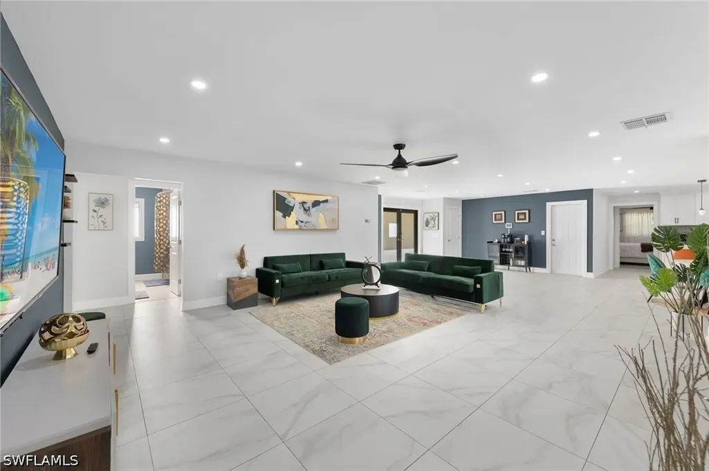 5211 Pocatella Court Cape Coral FL 33904