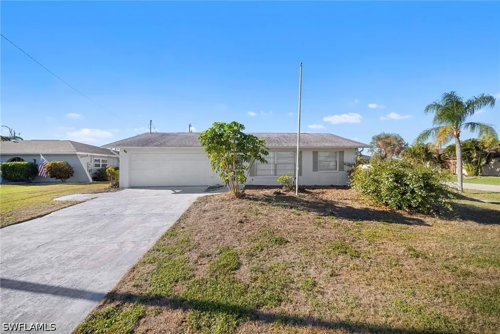 624 SE 35th Street Cape Coral FL 33904