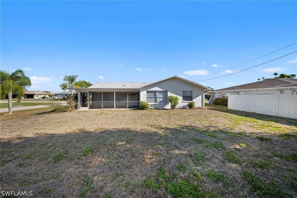 624 SE 35th Street Cape Coral FL 33904