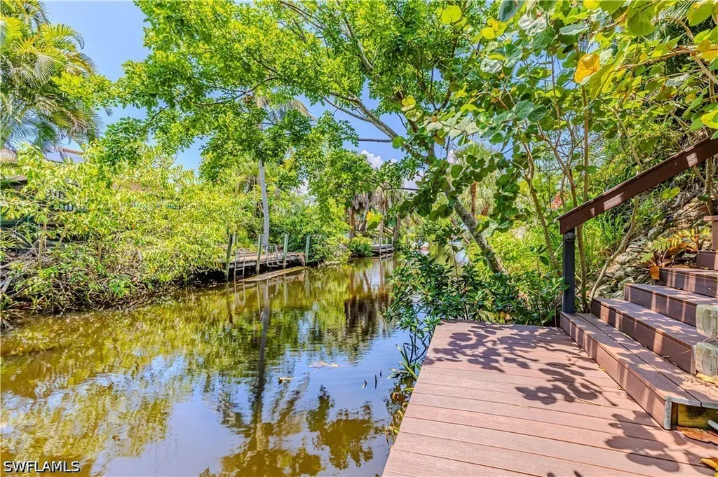 27180 Williams Road Bonita Springs FL 34135