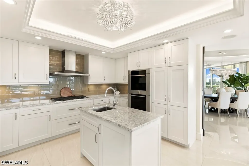 13665 Vanderbilt Drive Naples FL 34110