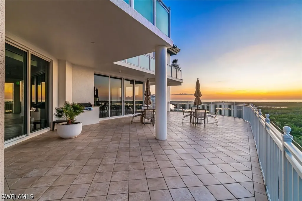 13665 Vanderbilt Drive Naples FL 34110