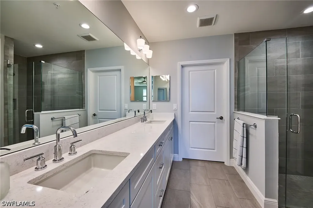 2664 Seychelles Circle Naples FL 34112