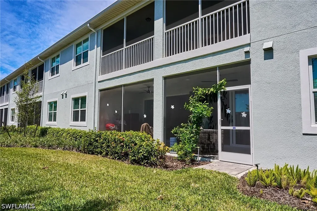 2664 Seychelles Circle Naples FL 34112