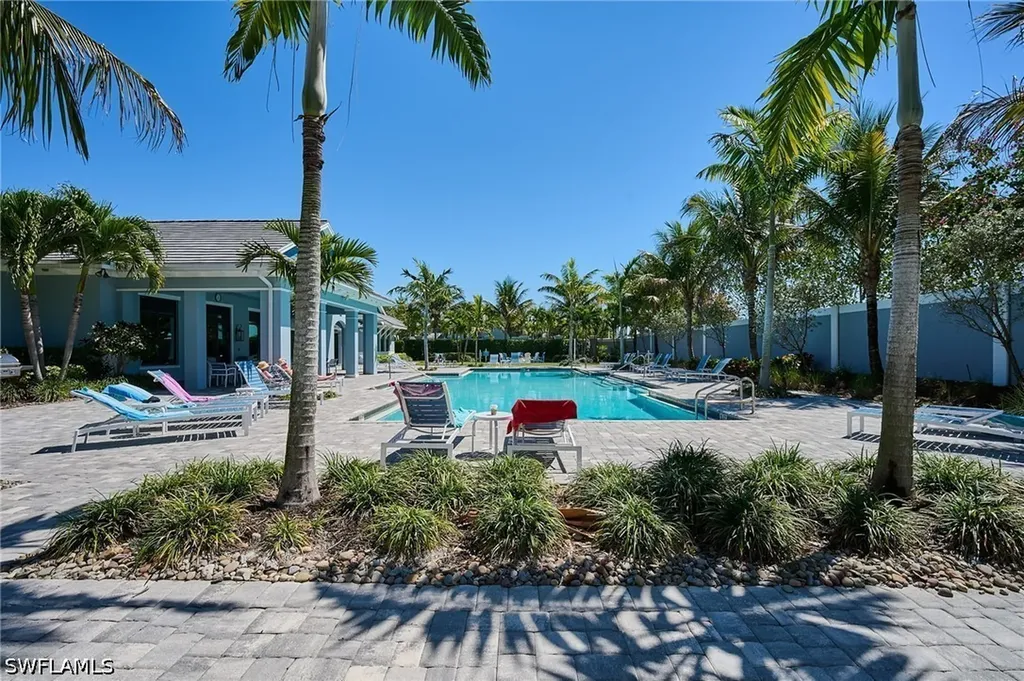 2664 Seychelles Circle Naples FL 34112