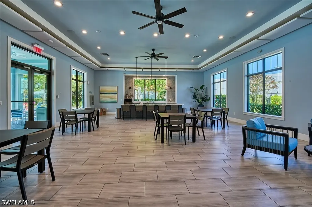 2664 Seychelles Circle Naples FL 34112