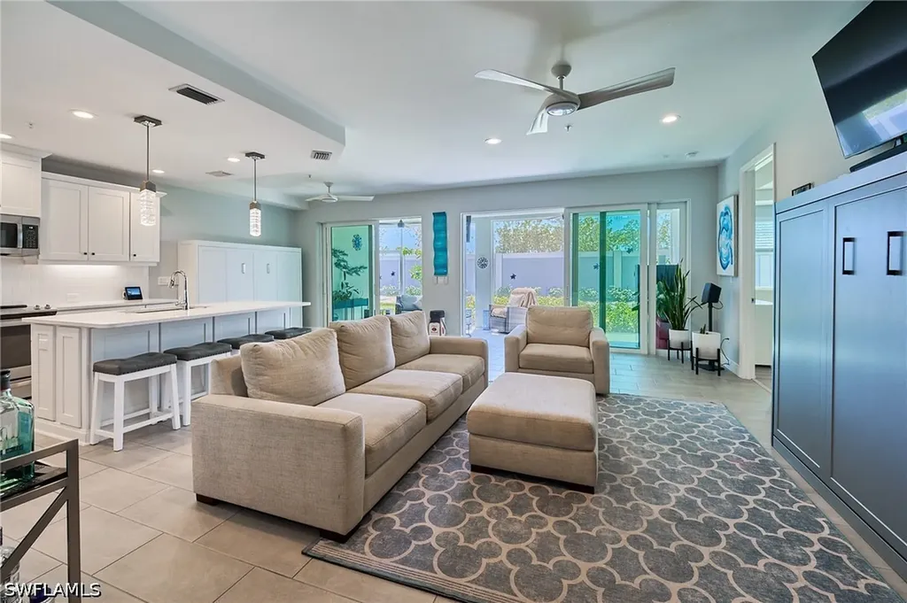 2664 Seychelles Circle Naples FL 34112