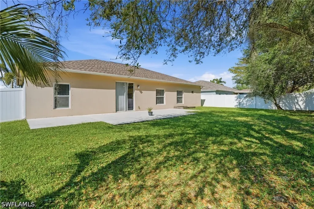 15080 Hawks Shadow Drive S Fort Myers FL 33905