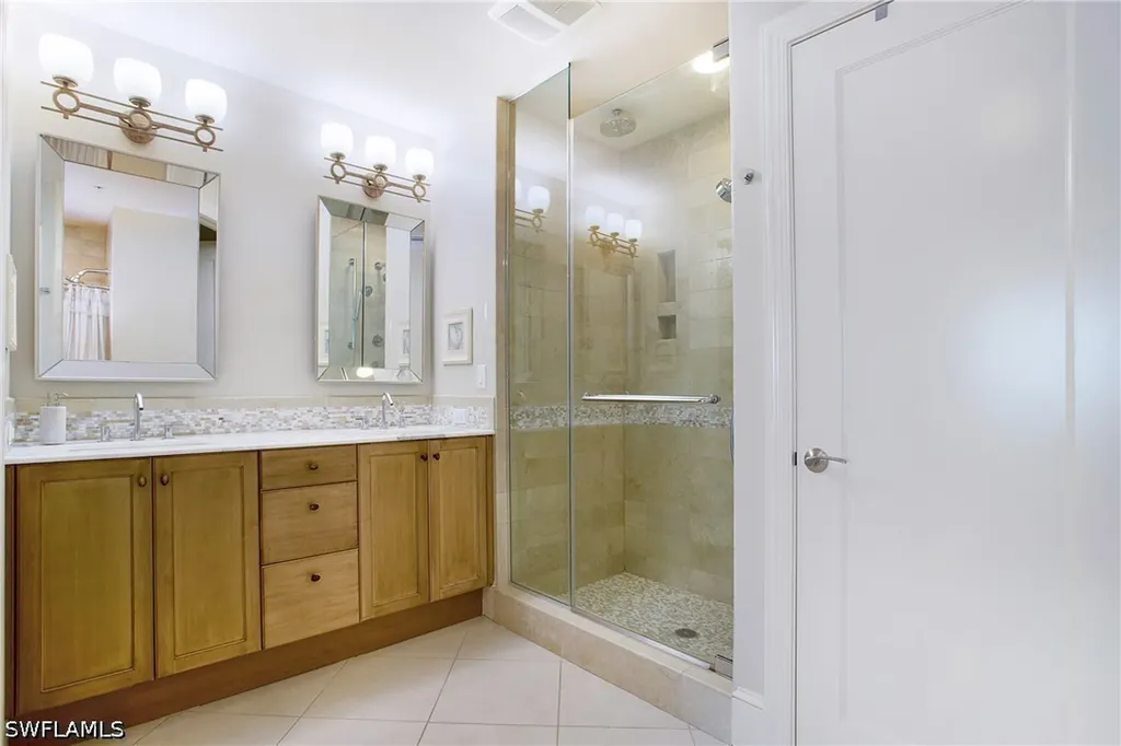 9123 Strada Place Naples FL 34108