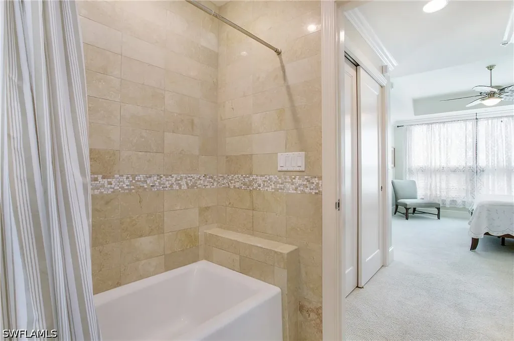 9123 Strada Place Naples FL 34108