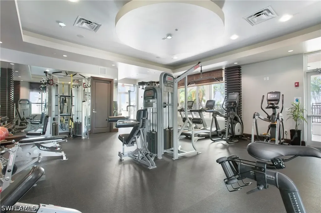 9123 Strada Place Naples FL 34108