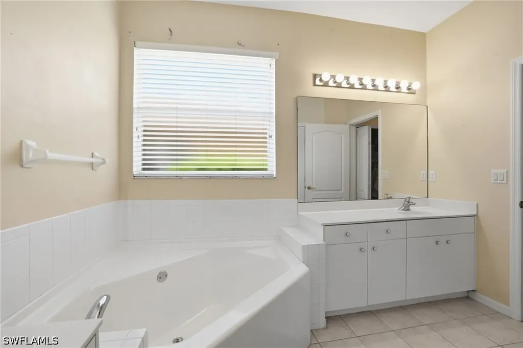 12565 Stone Valley Loop Fort Myers FL 33913