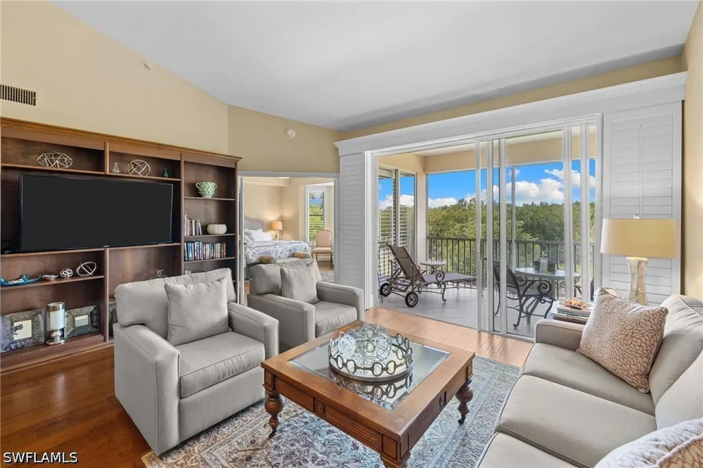 4650 Yacht Harbor Drive Naples FL 34112