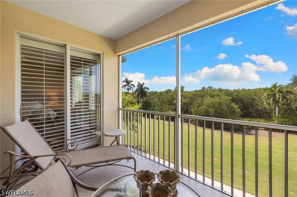 4650 Yacht Harbor Drive Naples FL 34112