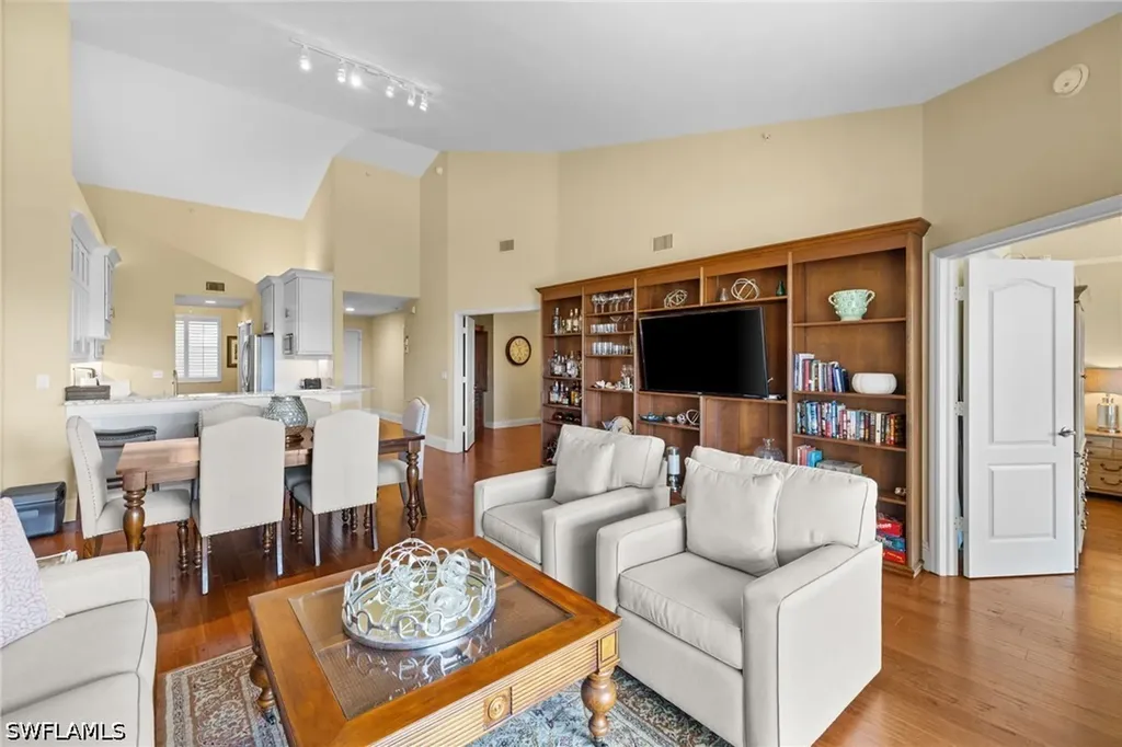 4650 Yacht Harbor Drive Naples FL 34112