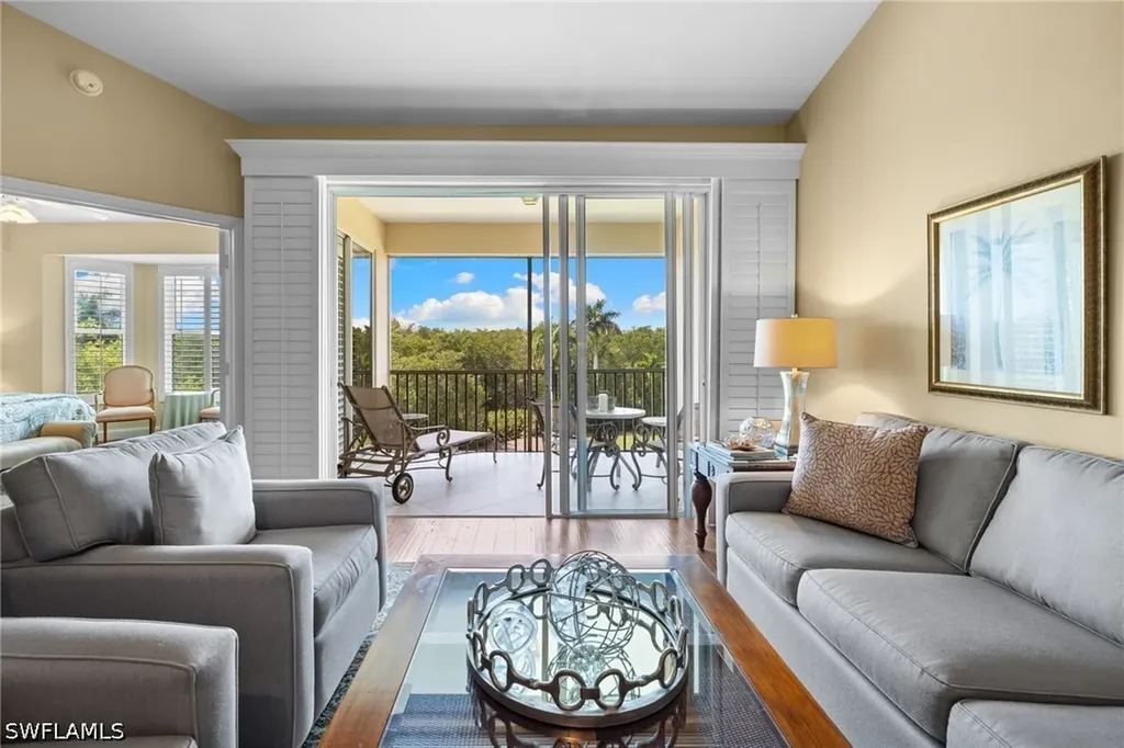 4650 Yacht Harbor Drive Naples FL 34112