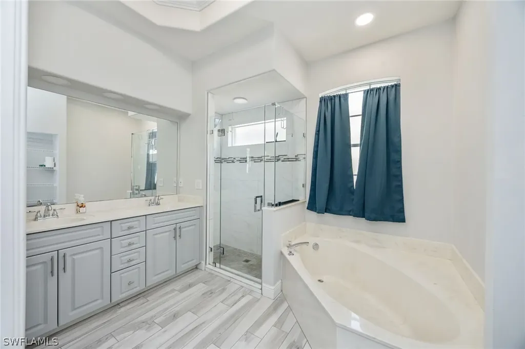 8700 Ibis Cove Circle Naples FL 34119