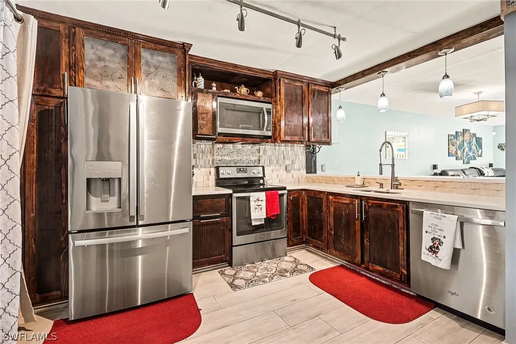 4150 Looking Glass Lane Naples FL 34112