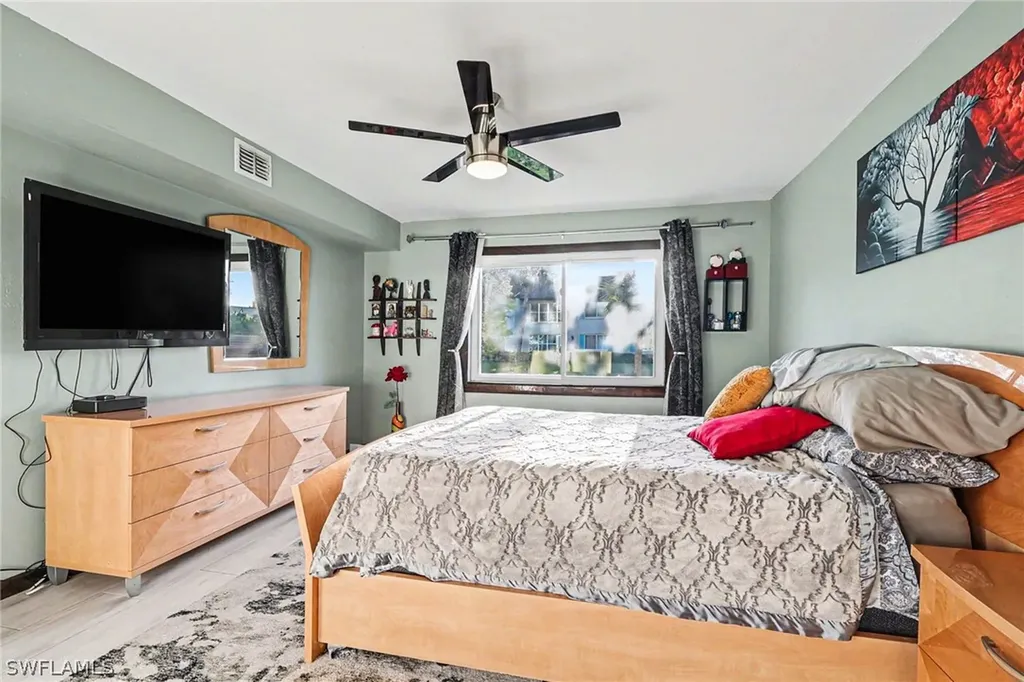 4150 Looking Glass Lane Naples FL 34112