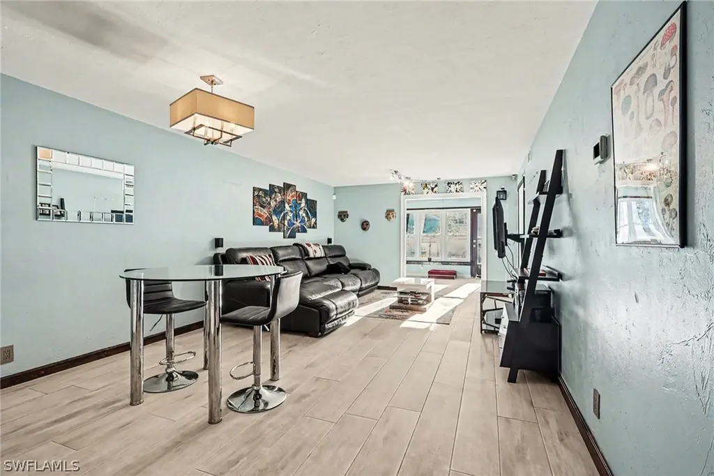4150 Looking Glass Lane Naples FL 34112