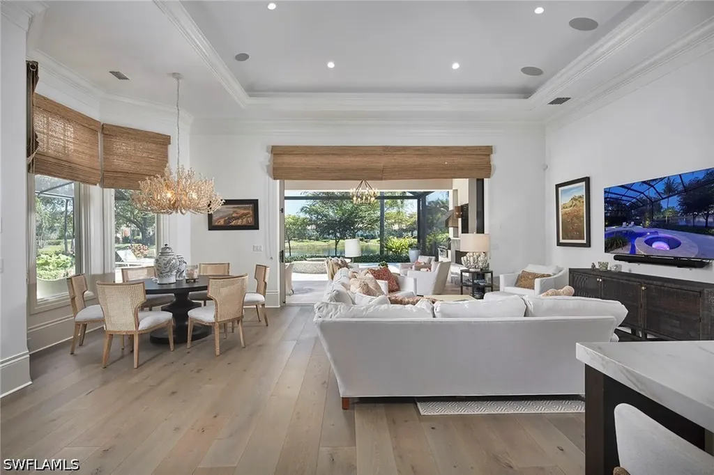 2220 Miramonte Court Naples FL 34105