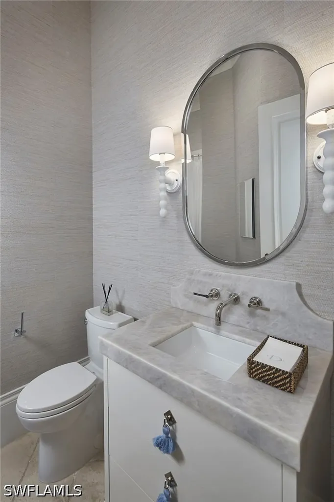 2220 Miramonte Court Naples FL 34105