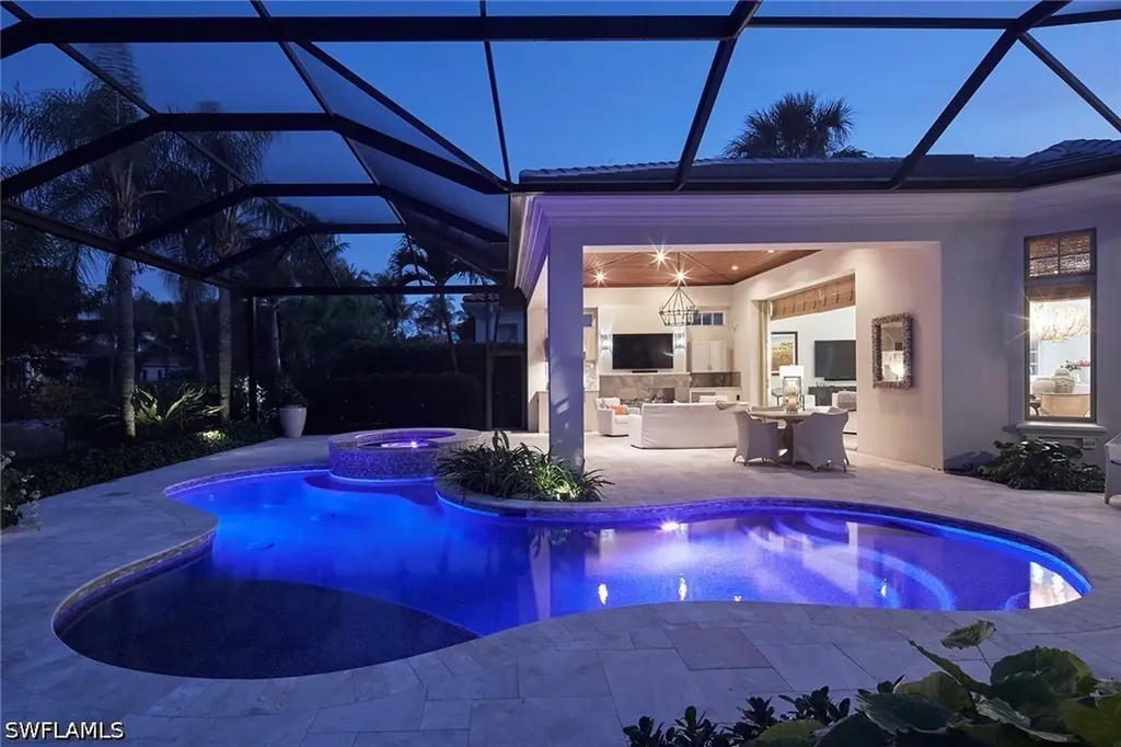 2220 Miramonte Court Naples FL 34105
