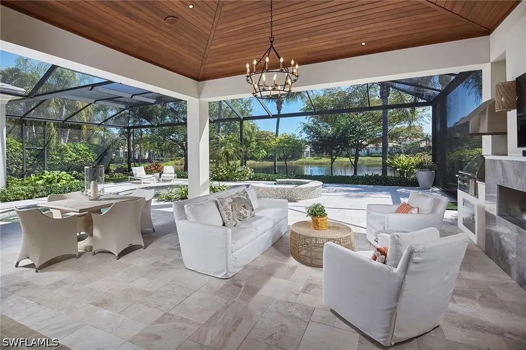 2220 Miramonte Court Naples FL 34105