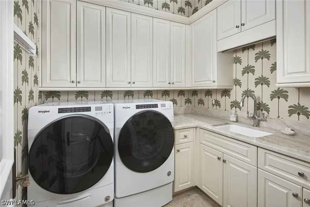 2220 Miramonte Court Naples FL 34105