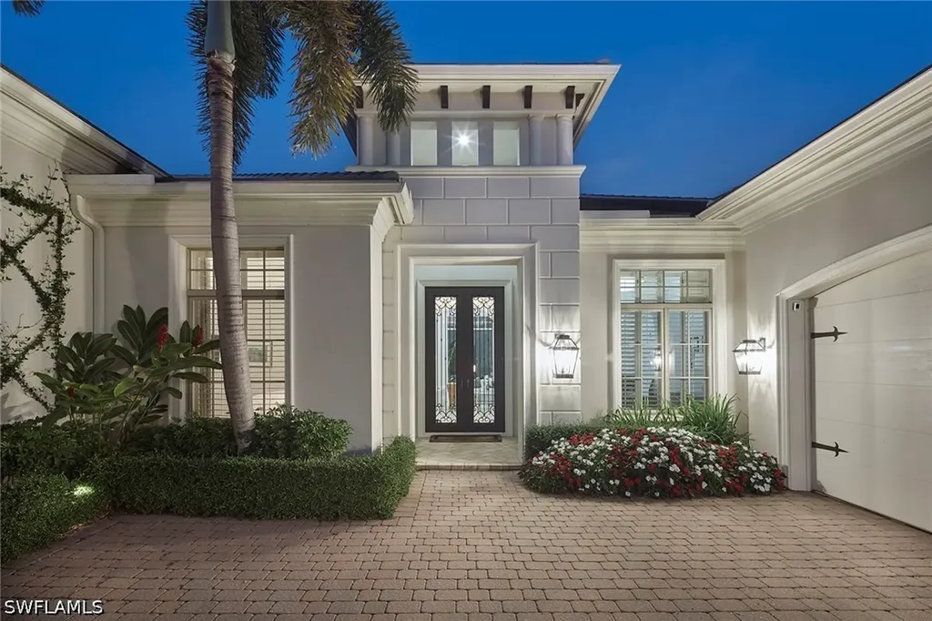 2220 Miramonte Court Naples FL 34105