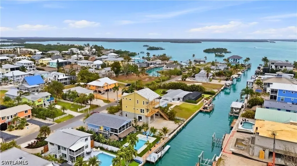 140 Bahia Viaduct Fort Myers Beach FL 33931