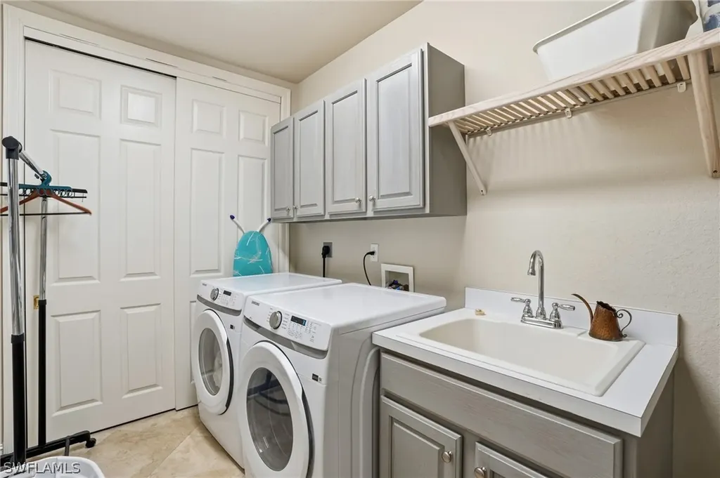 4964 Westchester Court Naples FL 34105