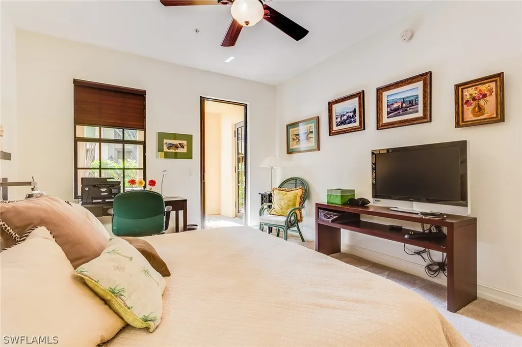 9088 Chula Vista Street Naples FL 34113