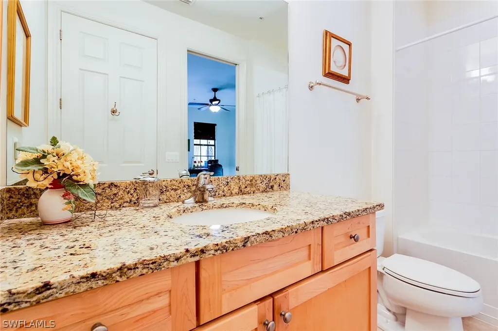 9088 Chula Vista Street Naples FL 34113