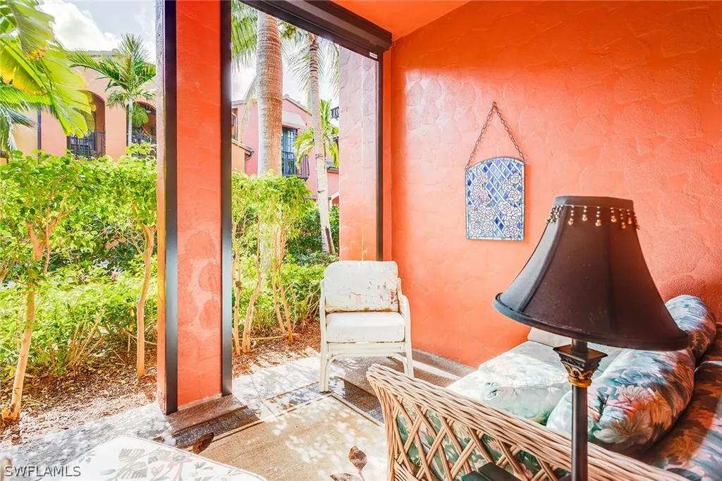 9088 Chula Vista Street Naples FL 34113